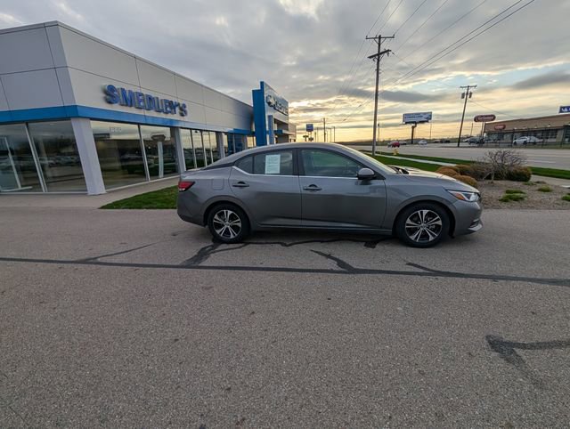 Used 2023 Nissan Sentra SV image 2