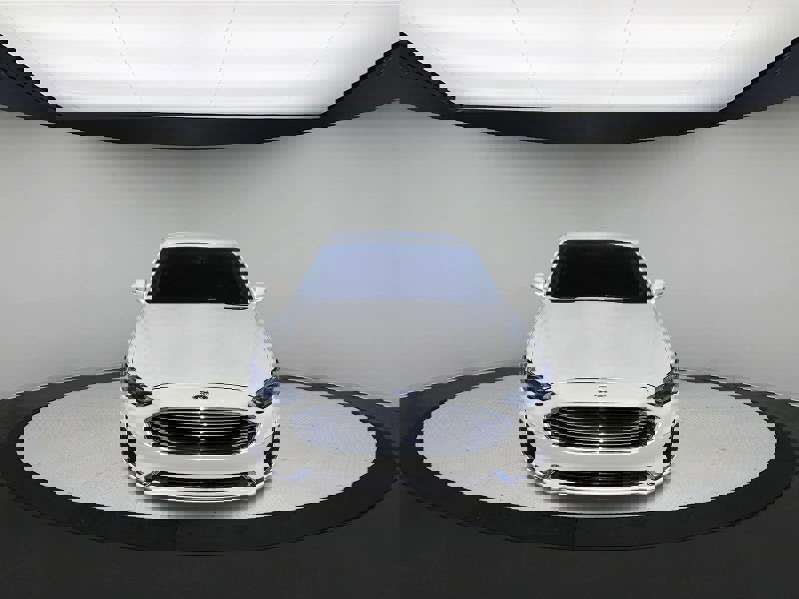 Used 2019 Ford Fusion SEL image 3