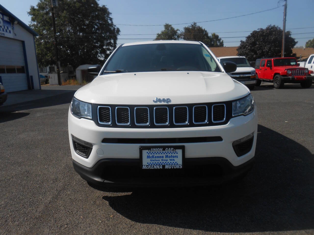 Used 2020 Jeep Compass Sport image 4