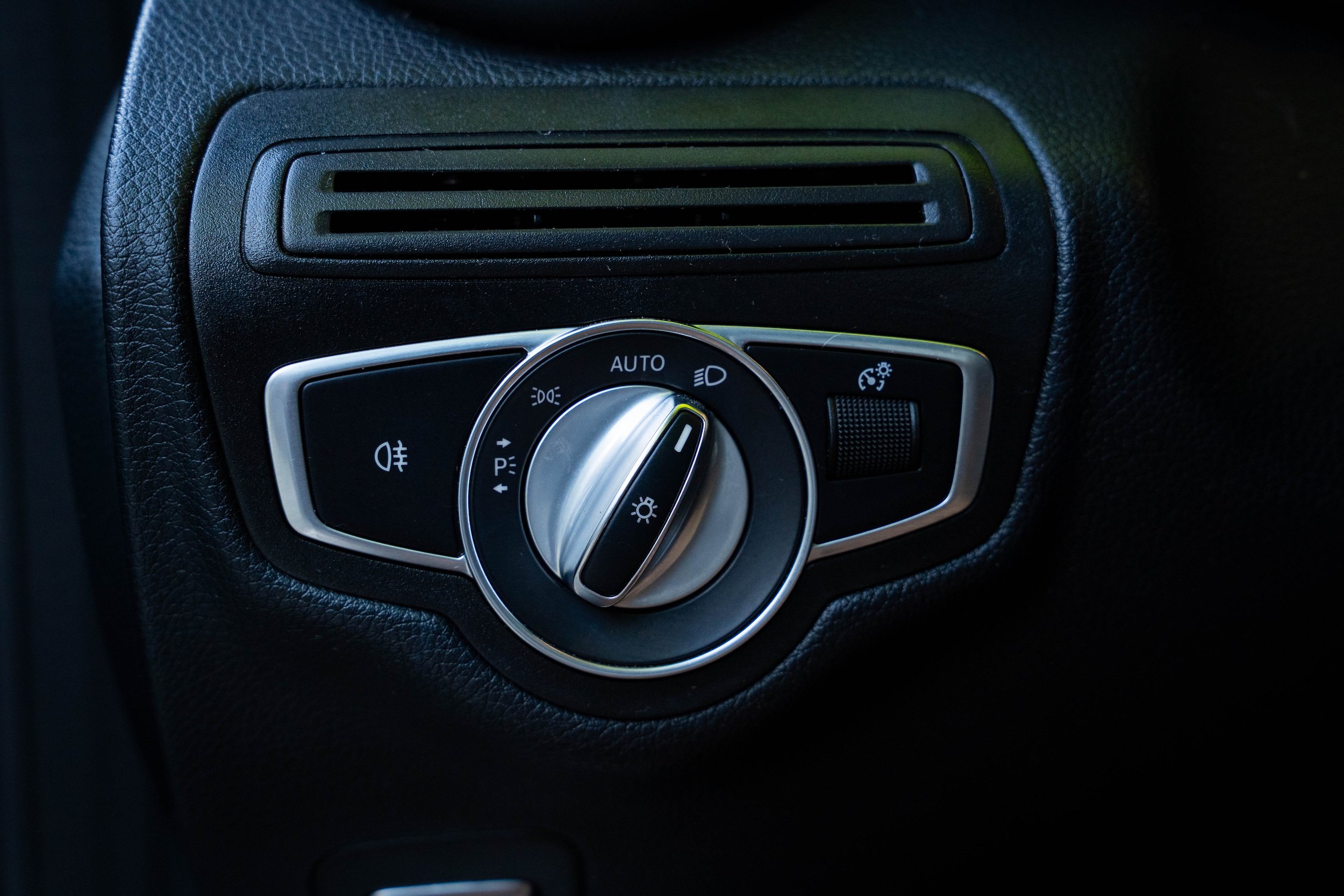Used 2019 Mercedes-Benz C 300 Cabriolet image 38