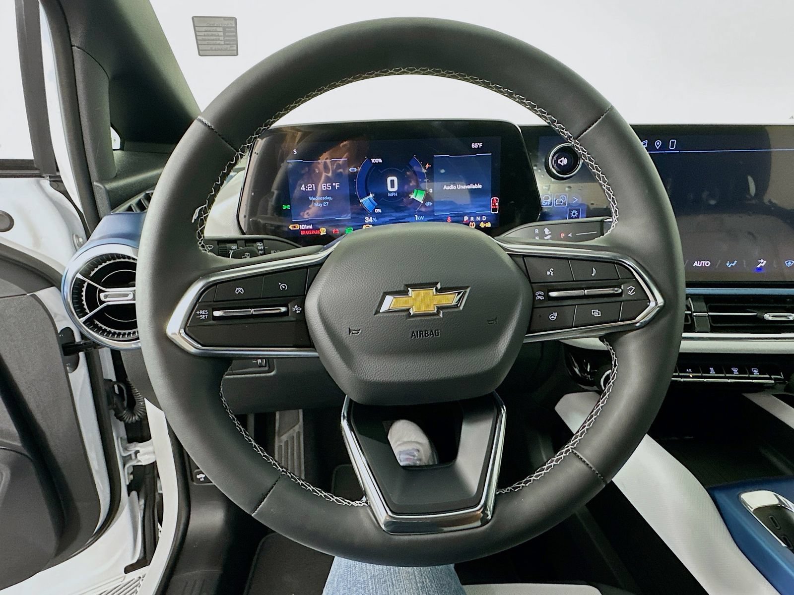 New 2026 Chevrolet Equinox EV LT AWD/4WD image 12