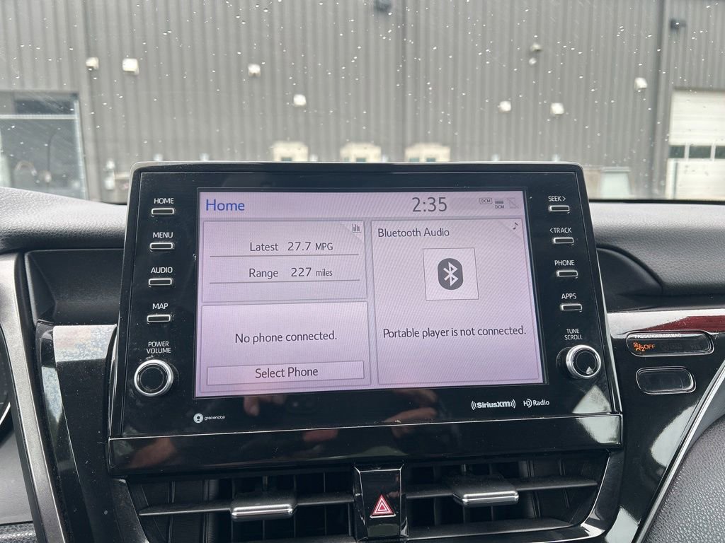 Used 2022 Toyota Camry SE w/ Audio Upgrade Package FWD image 11