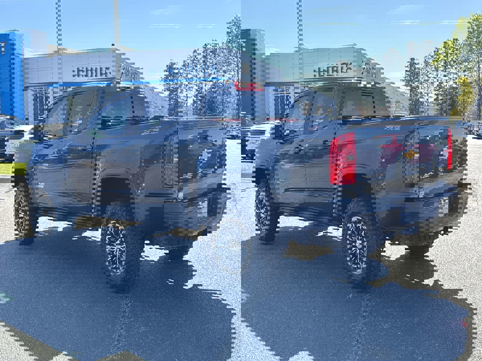 Used 2018 Chevrolet Colorado ZR2 AWD/4WD image 8