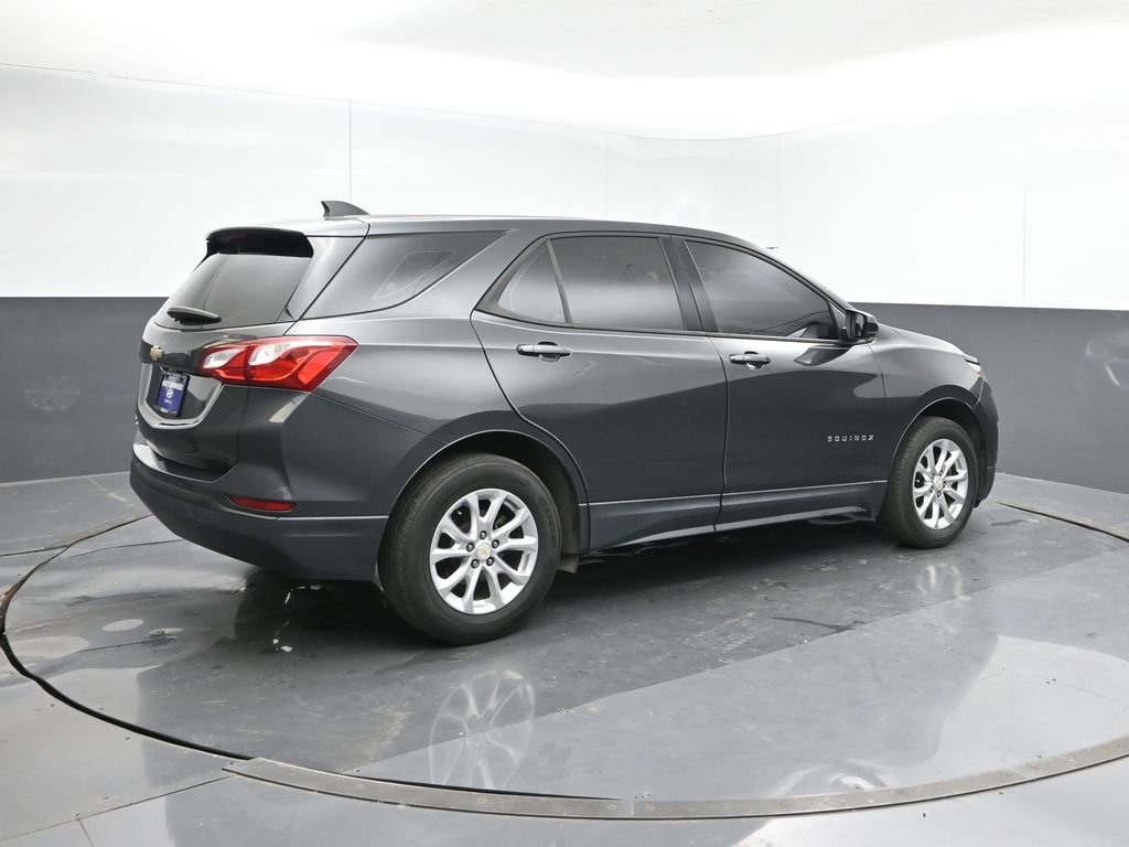 Used 2019 Chevrolet Equinox LS FWD image 5