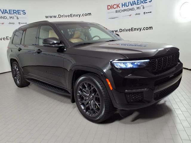 Used 2024 Jeep Grand Cherokee L Summit AWD/4WD image 3