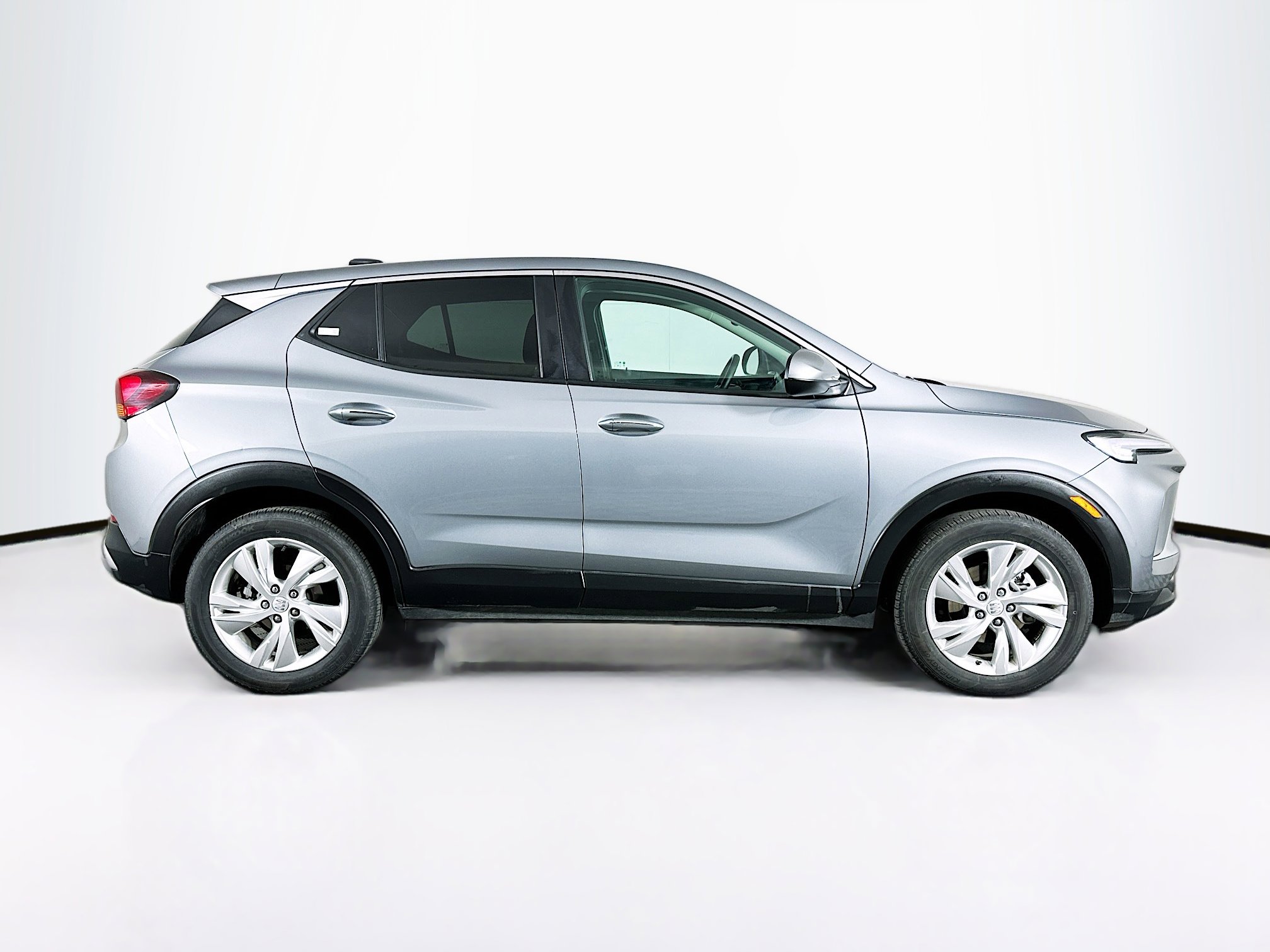 Used 2025 Buick Encore GX Preferred FWD image 10