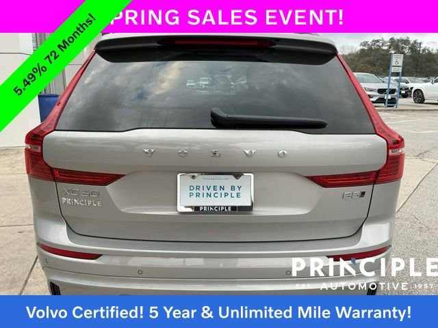 Certified 2025 Volvo XC60 B5 Core image 12