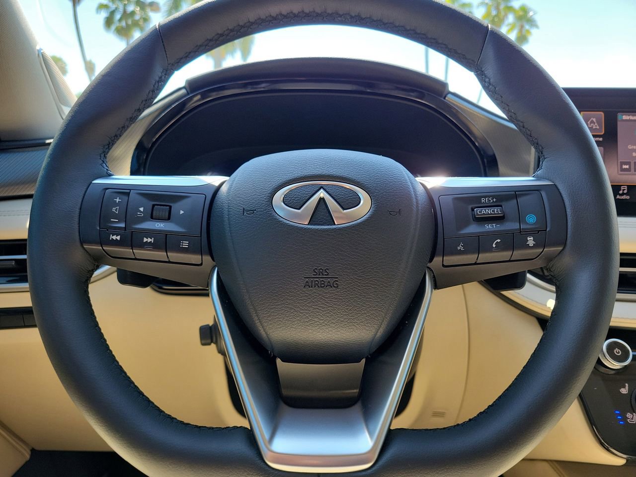 Used 2025 INFINITI QX60 Luxe w/ Lighting Package (N94) image 32