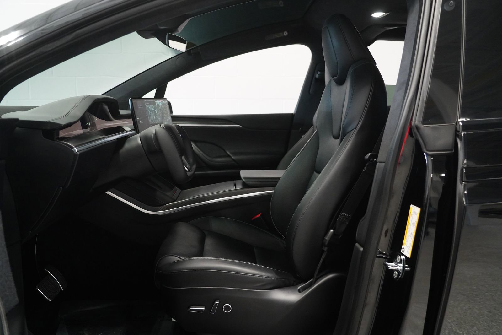 Used 2022 Tesla Model X Plaid image 13