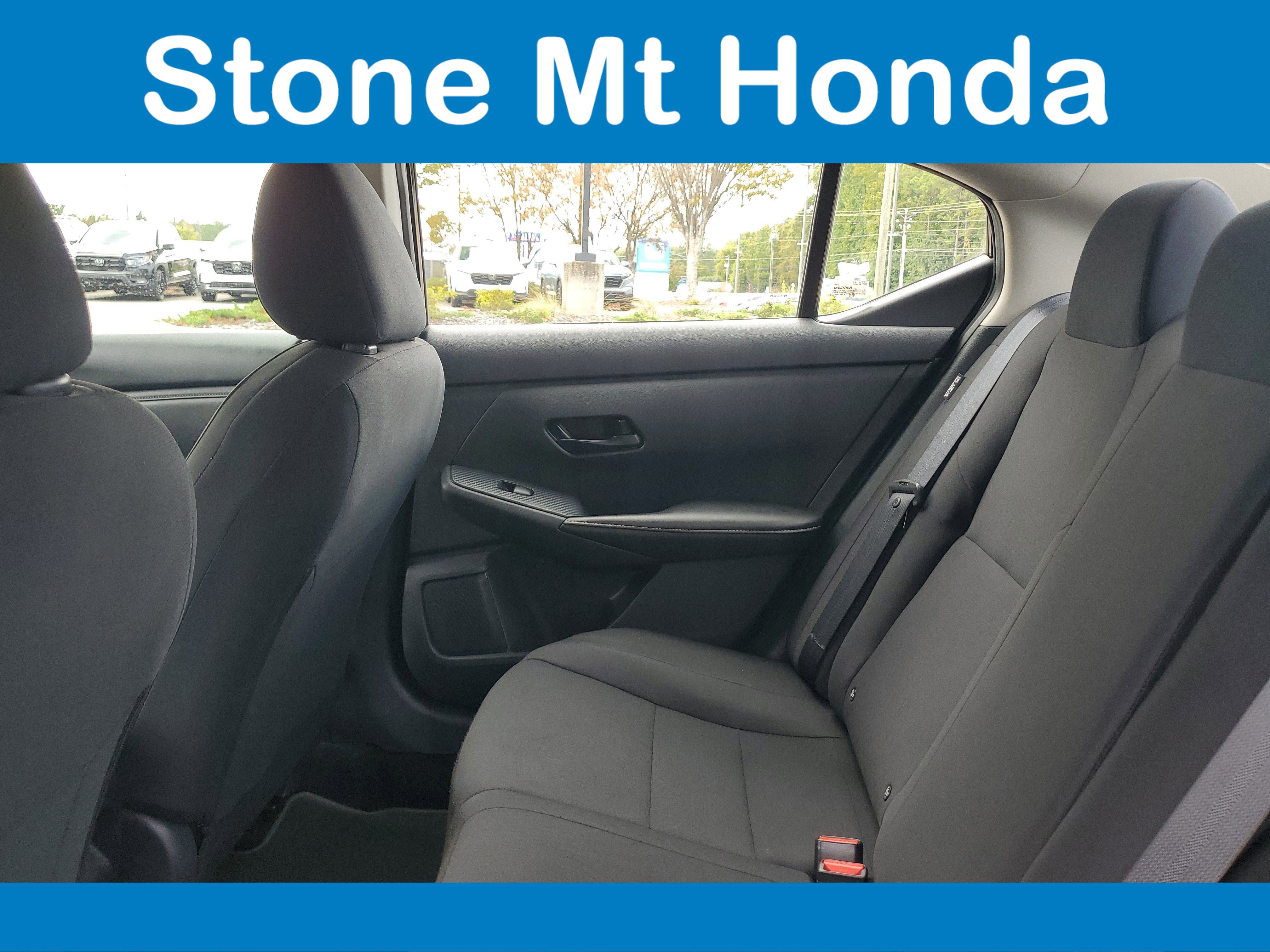 Used 2024 Nissan Sentra S image 9