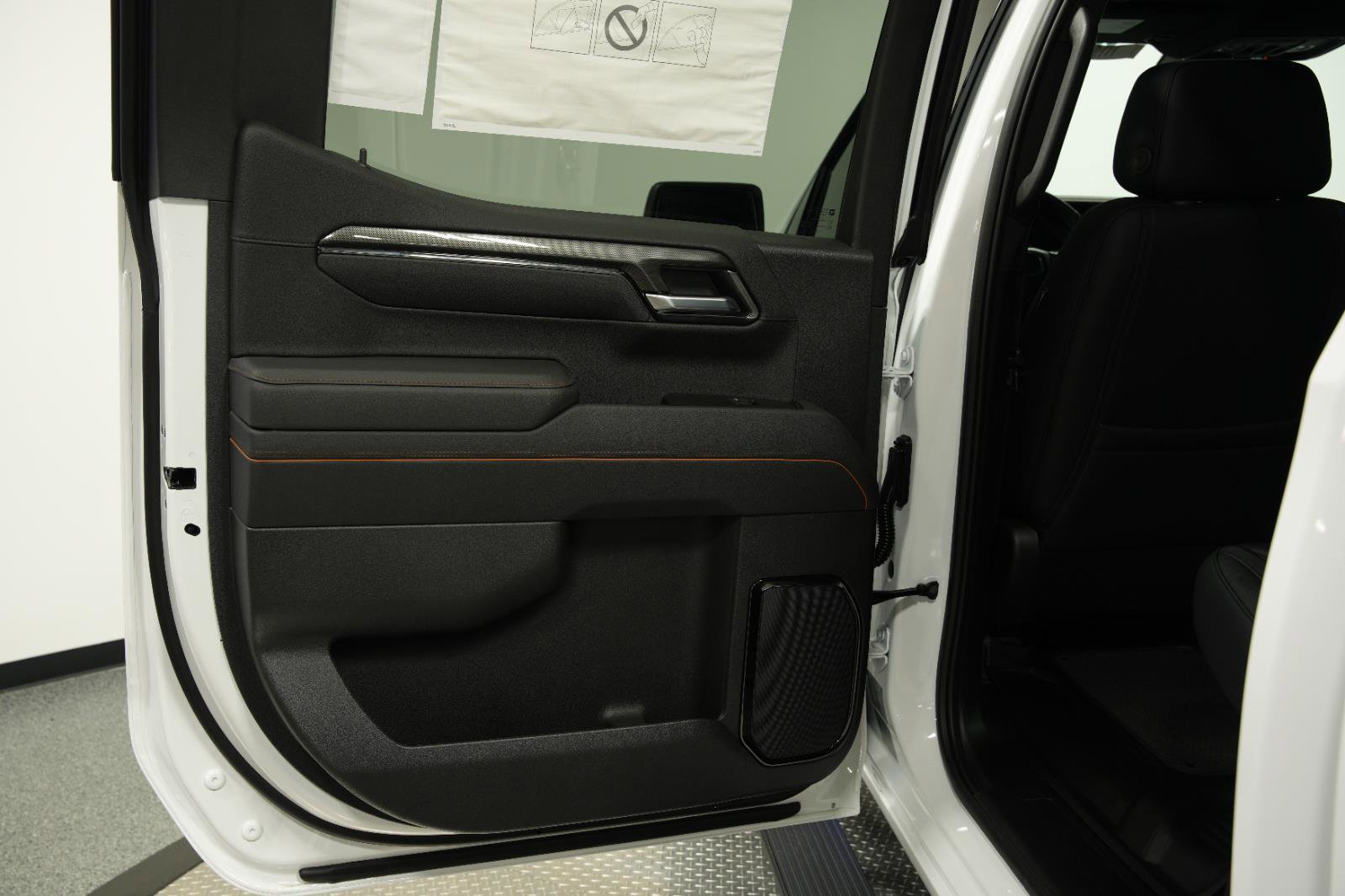 New 2025 GMC Sierra 1500 AT4 w/ AT4 Premium Package image 24