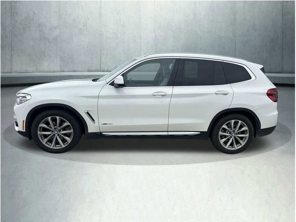 Used 2018 BMW X3 xDrive30i AWD/4WD image 2