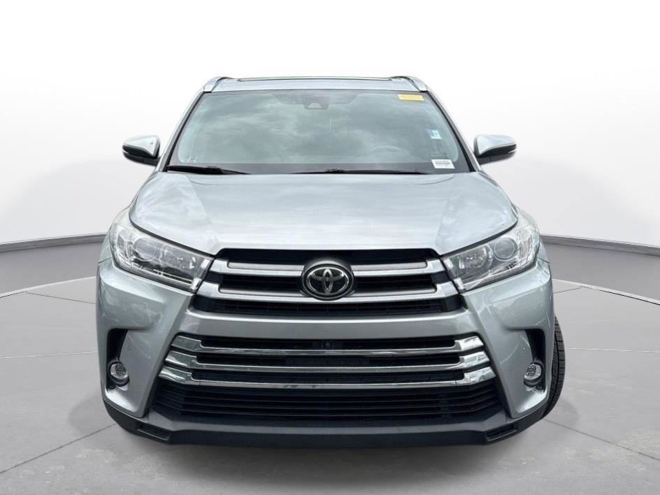 Used 2019 Toyota Highlander Limited Platinum AWD/4WD image 3