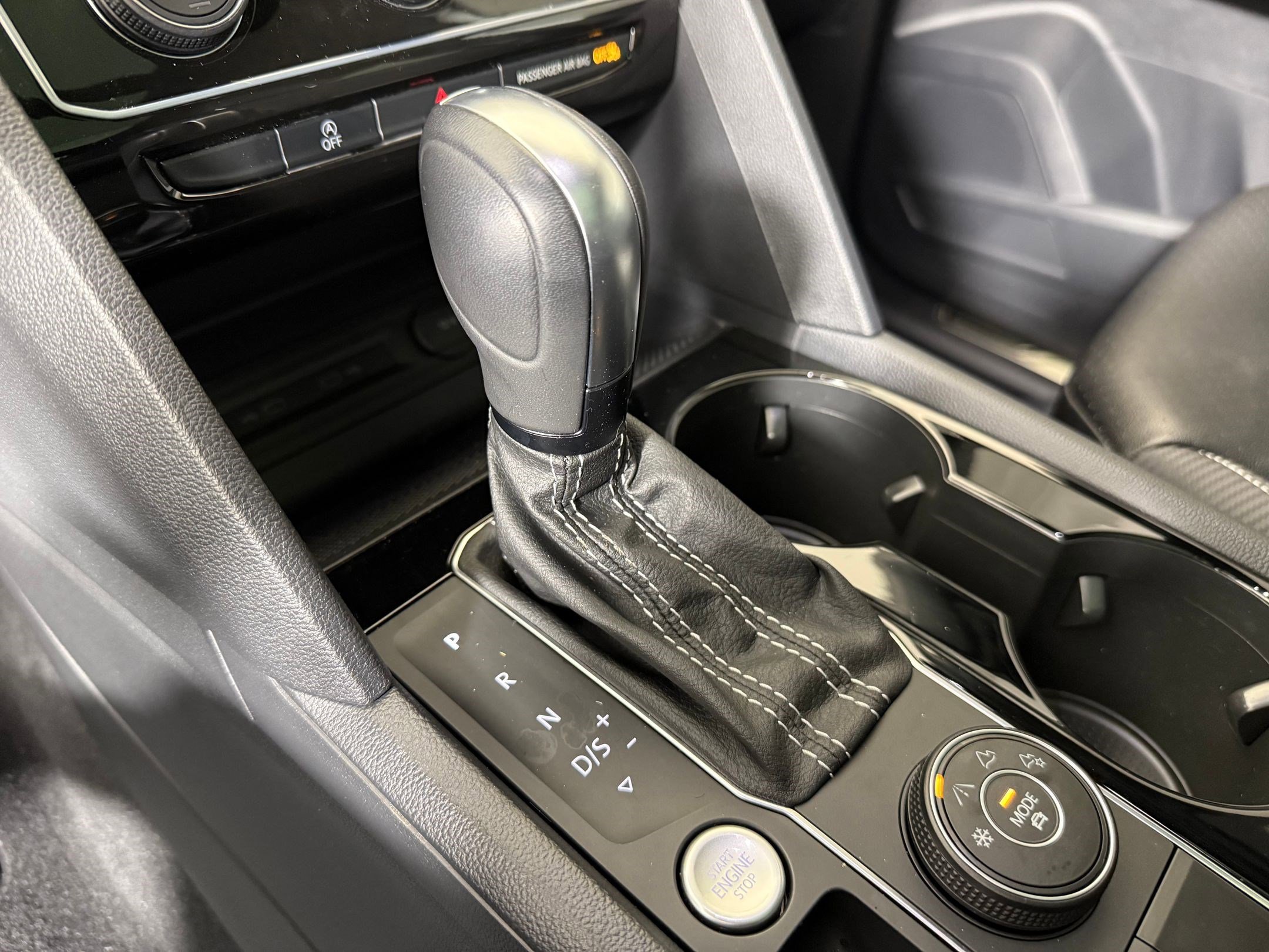 Used 2022 Volkswagen Atlas Cross Sport SE image 15