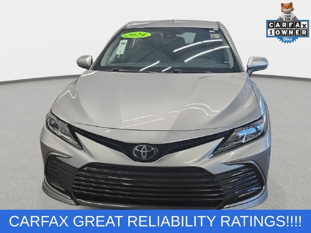Used 2024 Toyota Camry LE FWD image 2