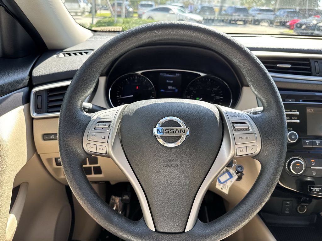 Used 2016 Nissan Rogue S w/ Appearance Package FWD image 48
