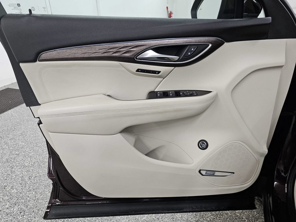 Used 2022 Buick Envision Avenir w/ Premium Seat Package FWD image 14