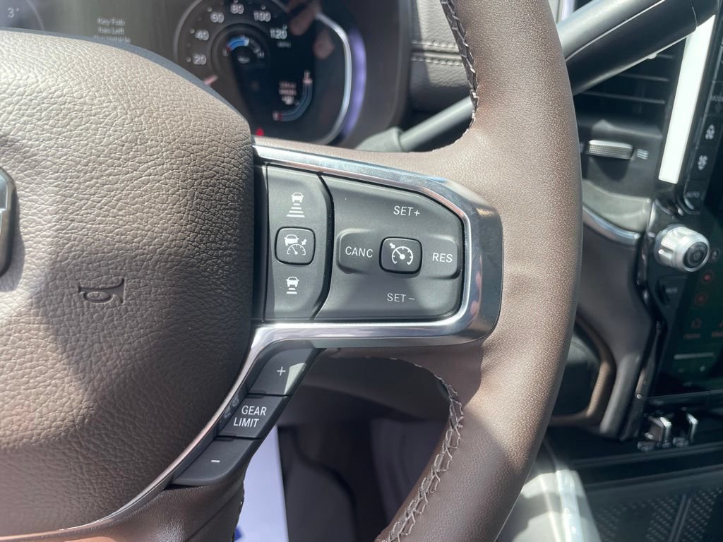 New 2026 RAM 3500 Laramie AWD/4WD image 22