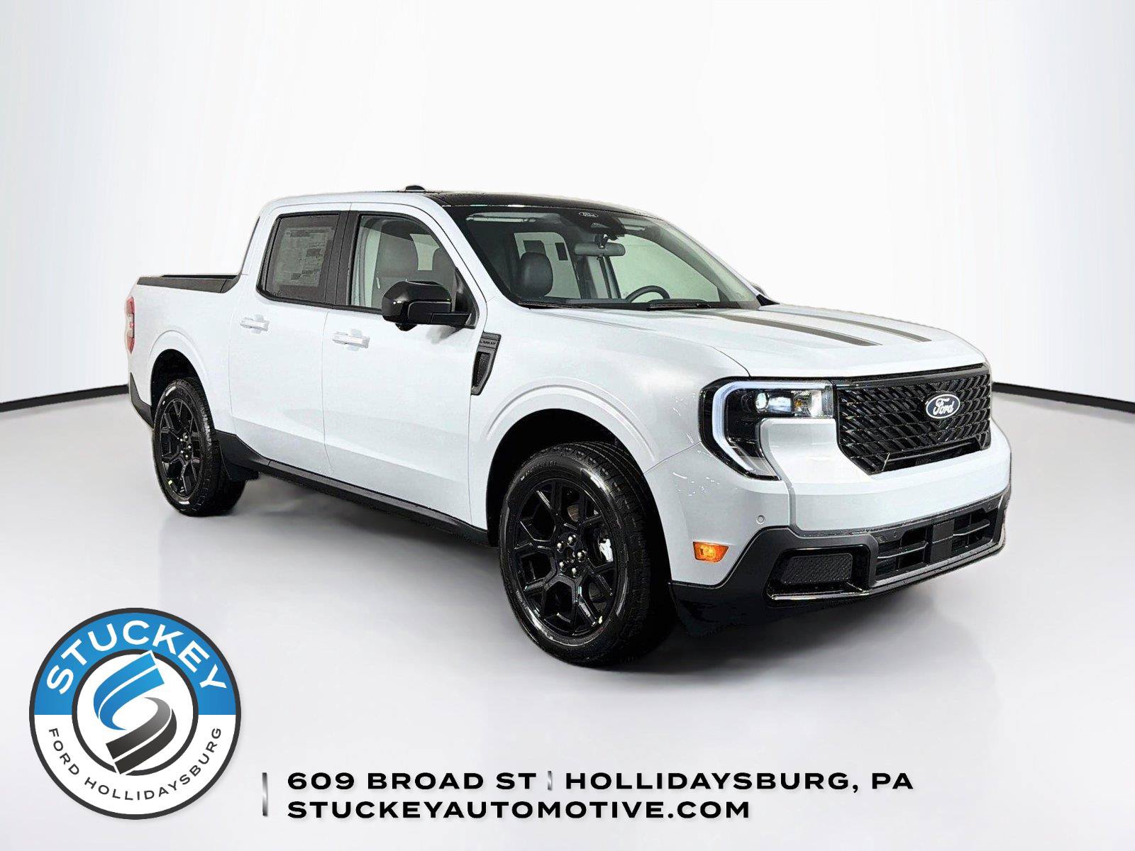 New 2026 Ford Maverick Lariat w/ Black Appearance Package AWD/4WD image 1
