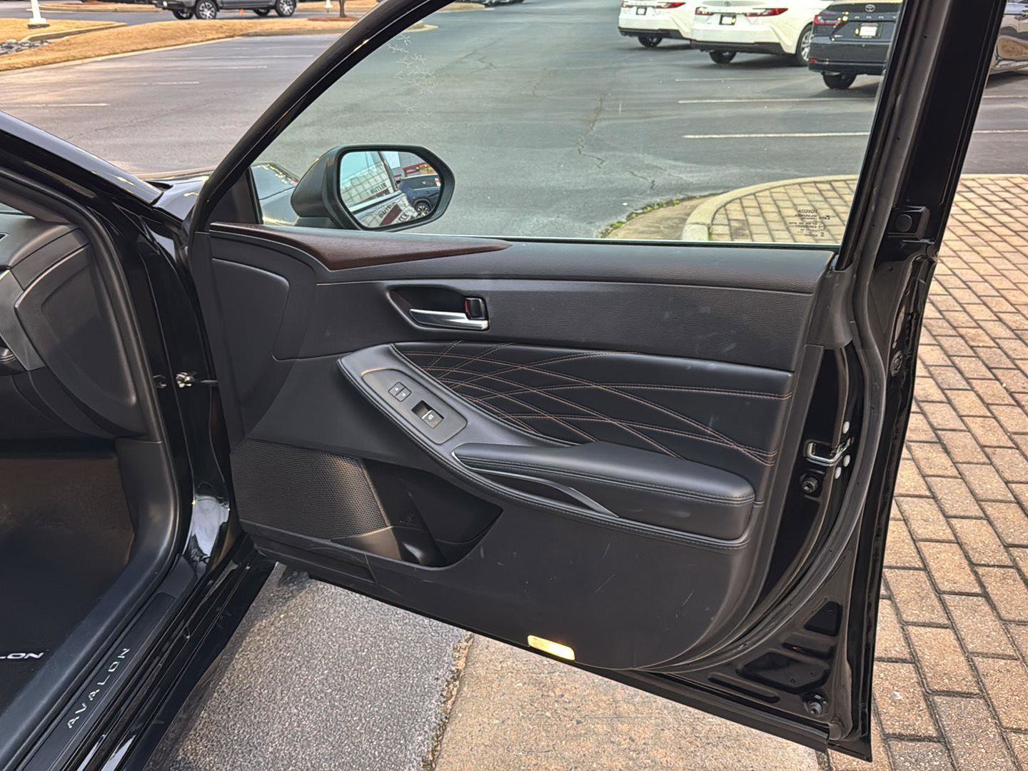 Certified 2022 Toyota Avalon Limited w/ Advanced Safety Package image 12