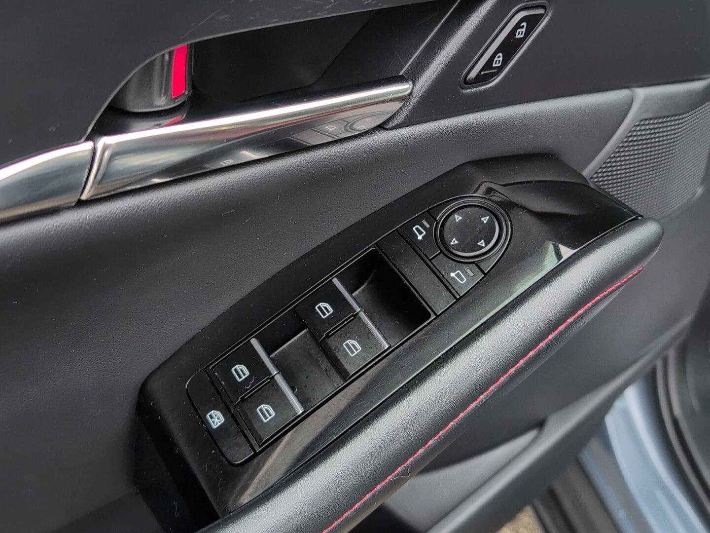 Used 2025 MAZDA CX-30 AWD 2.5 S w/ Preferred Package image 16