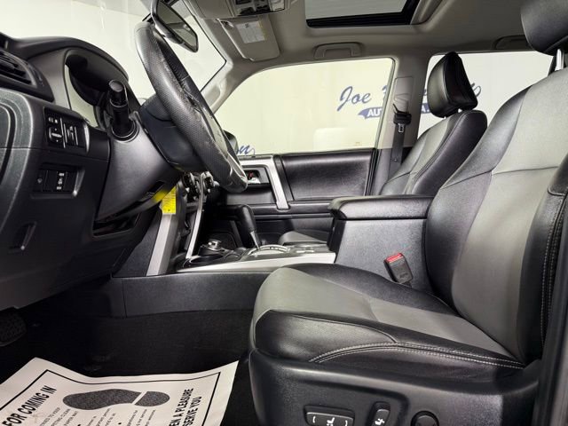 Used 2016 Toyota 4Runner SR5 Premium image 13