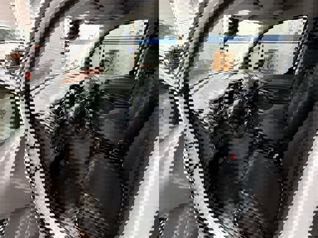 Used 2023 Ford Transit Connect XL image 25