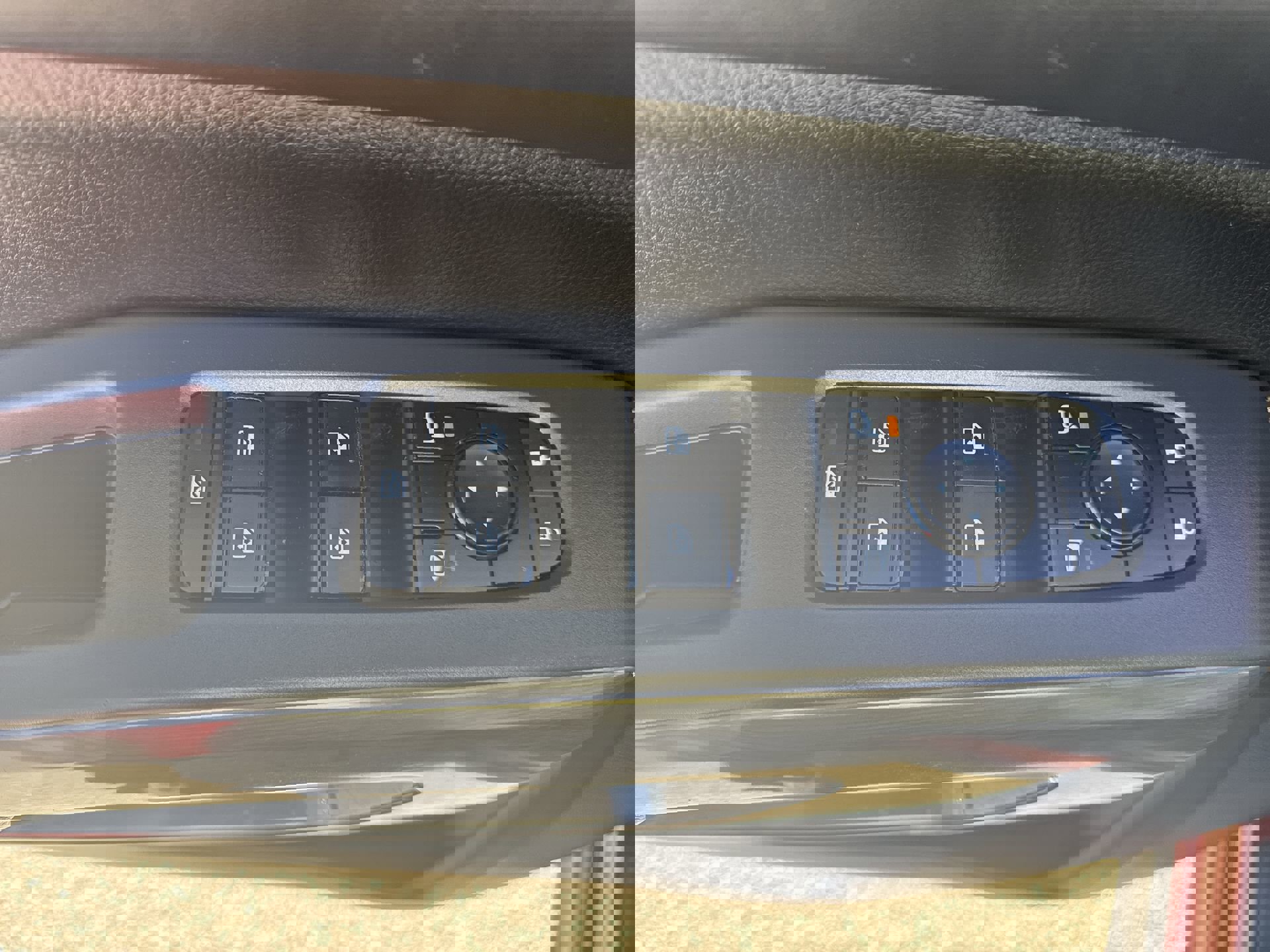 Used 2023 Nissan Pathfinder Rock Creek image 24