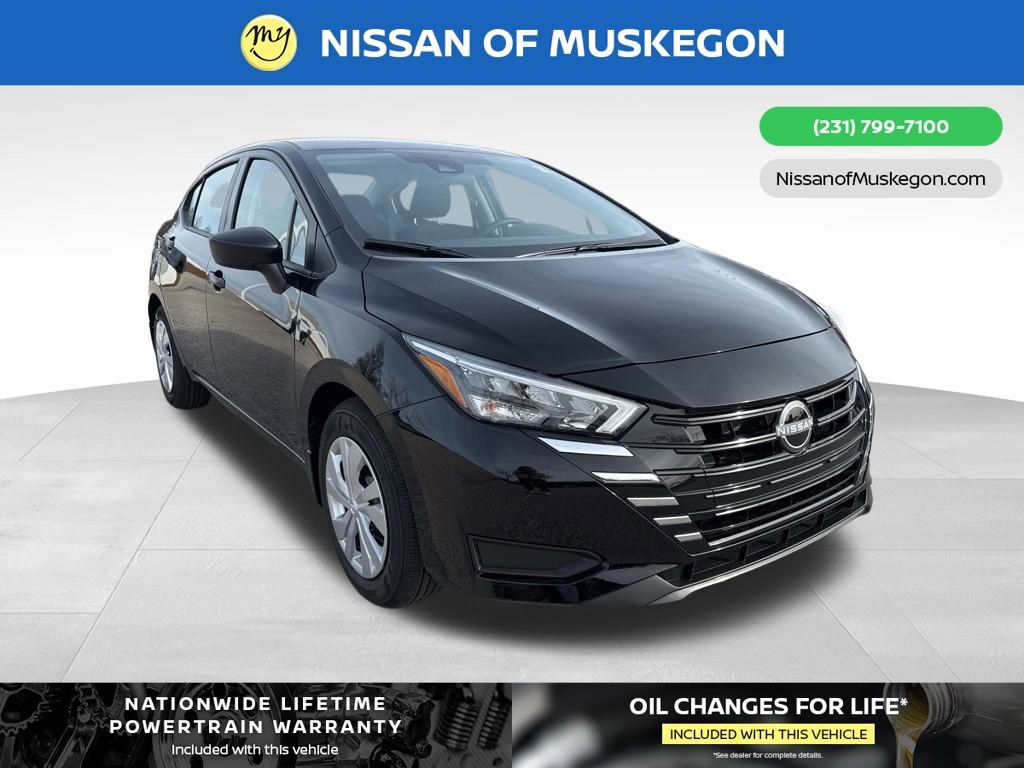 New 2025 Nissan Versa S w/ Trunk Package