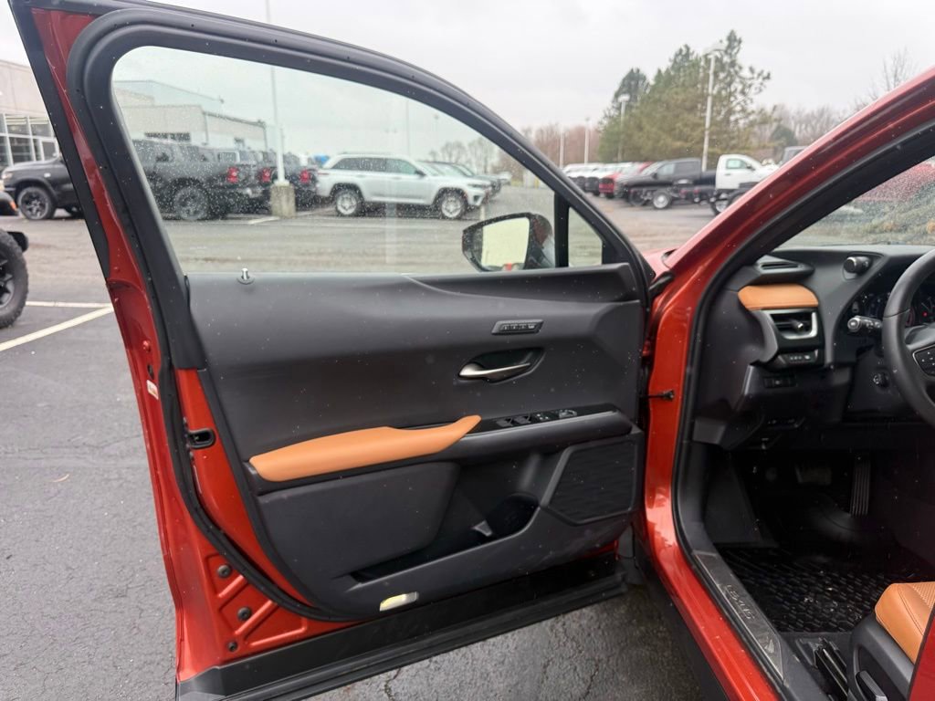 Used 2019 Lexus UX 200 w/ Accessory Package 2 image 10