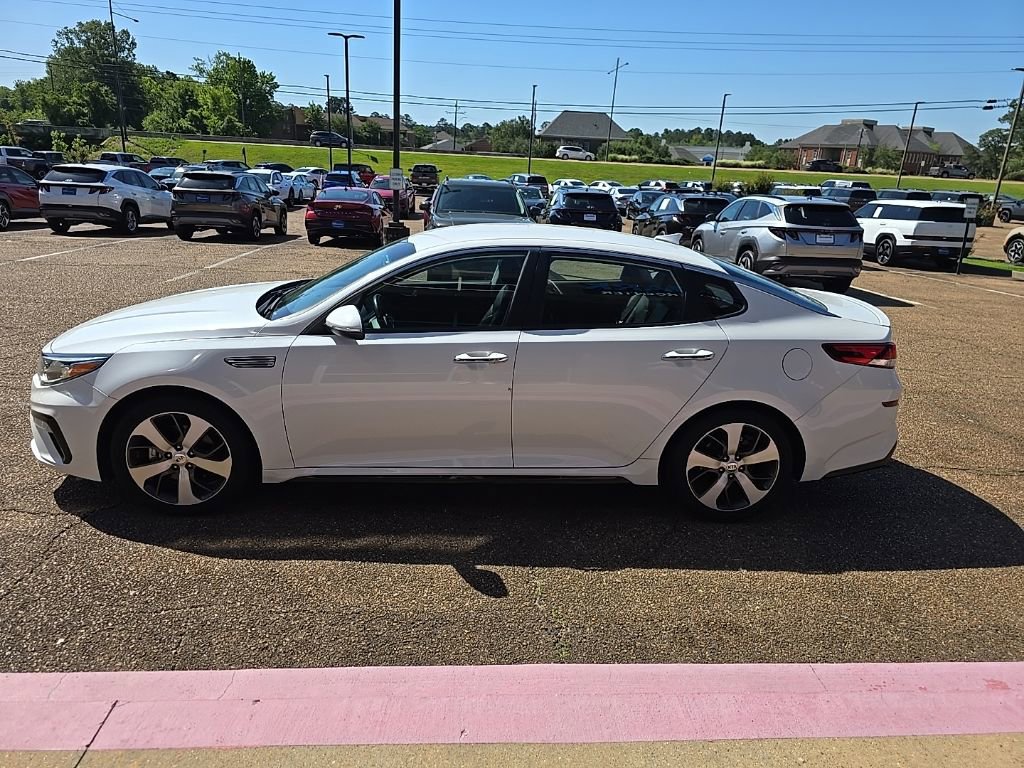 Used 2020 Kia Optima S FWD image 4