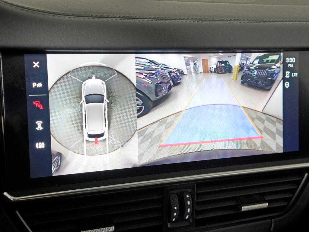 Certified 2023 Porsche Cayenne AWD/4WD image 32