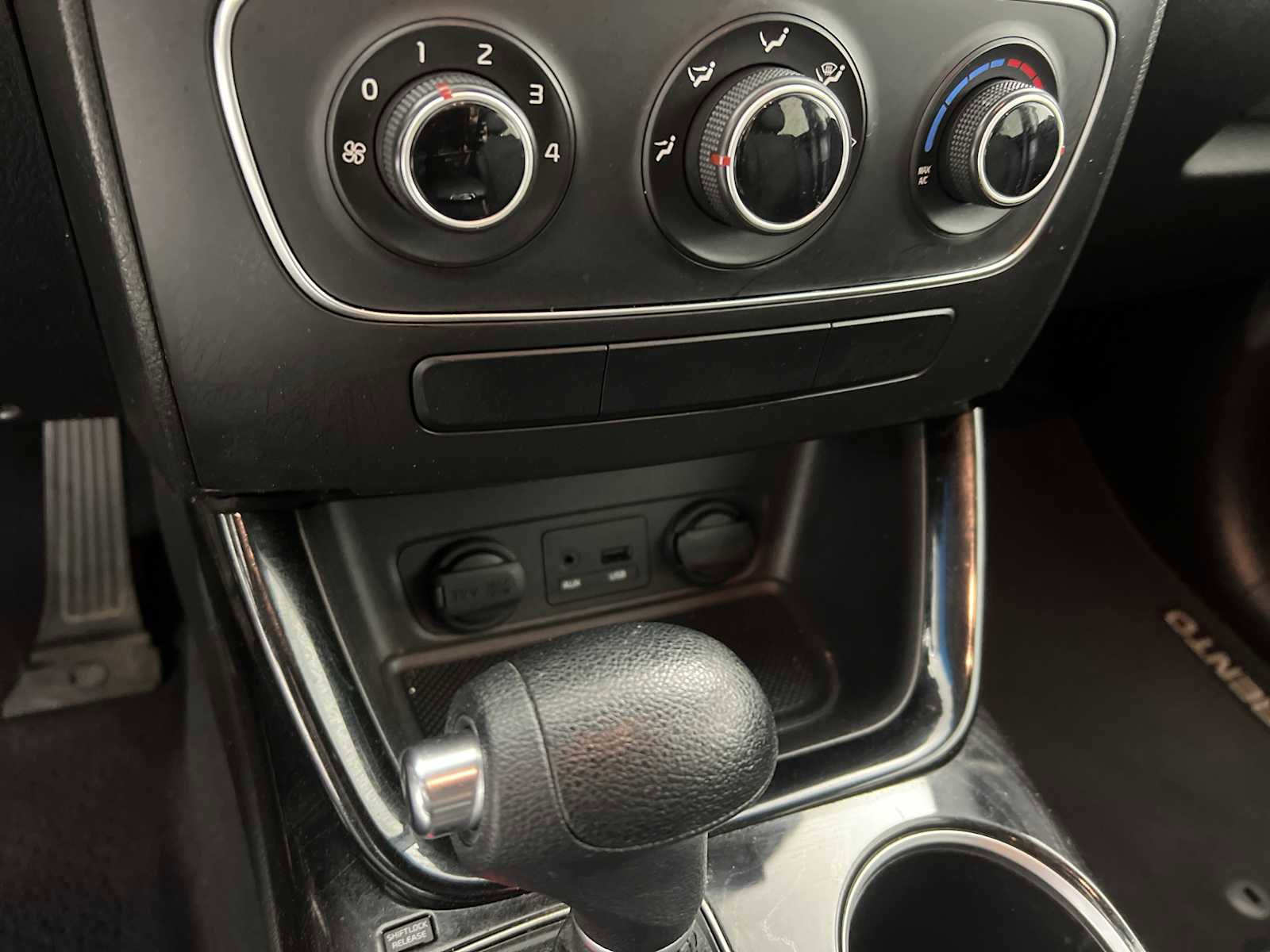 Used 2014 Kia Sorento LX image 5