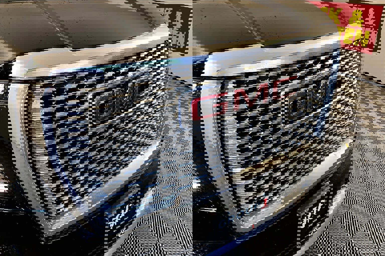 Used 2022 GMC Yukon XL Denali image 27