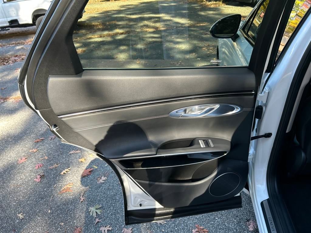 Used 2025 Genesis GV70 2.5T image 22