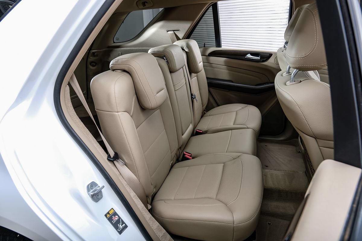 Used 2015 Mercedes-Benz ML 350 4MATIC w/ Premium 1 Package image 40