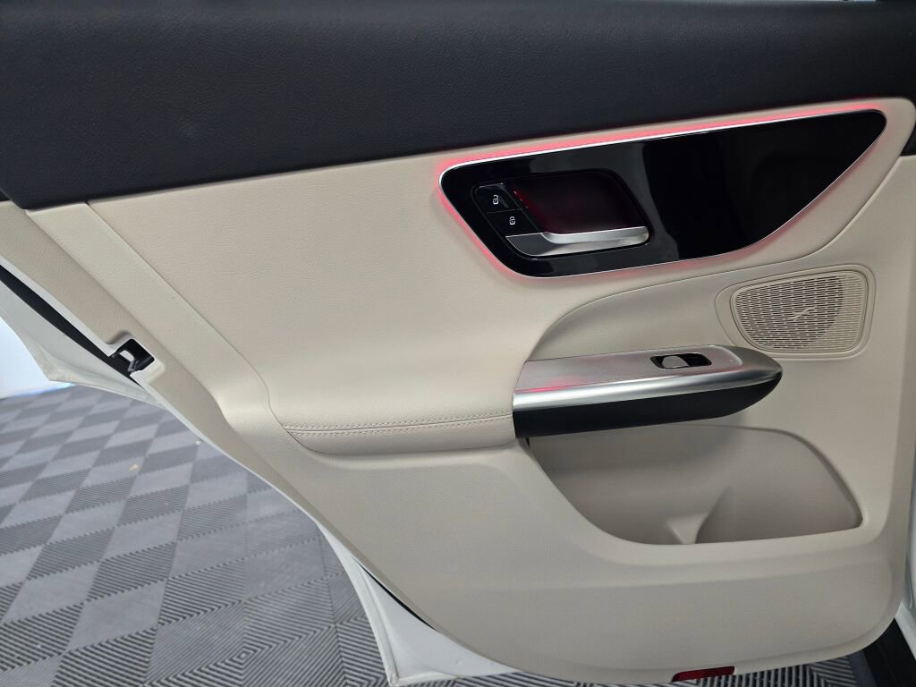 Used 2025 Mercedes-Benz GLC 300 GLC 300 image 19