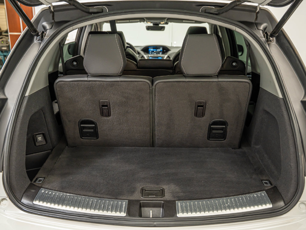 Used 2020 Acura MDX w/ Technology Package AWD/4WD image 19