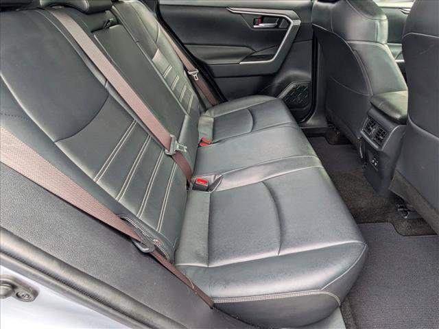 Used 2019 Toyota RAV4 XLE Premium FWD image 18