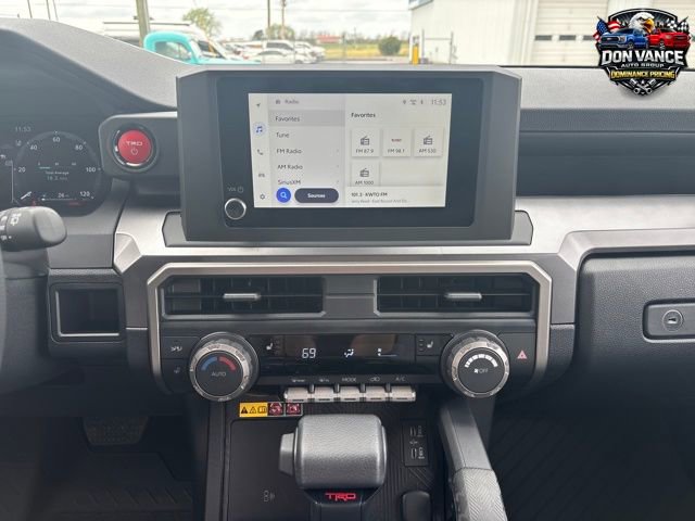 Used 2025 Toyota 4Runner TRD Off-Road AWD/4WD image 17