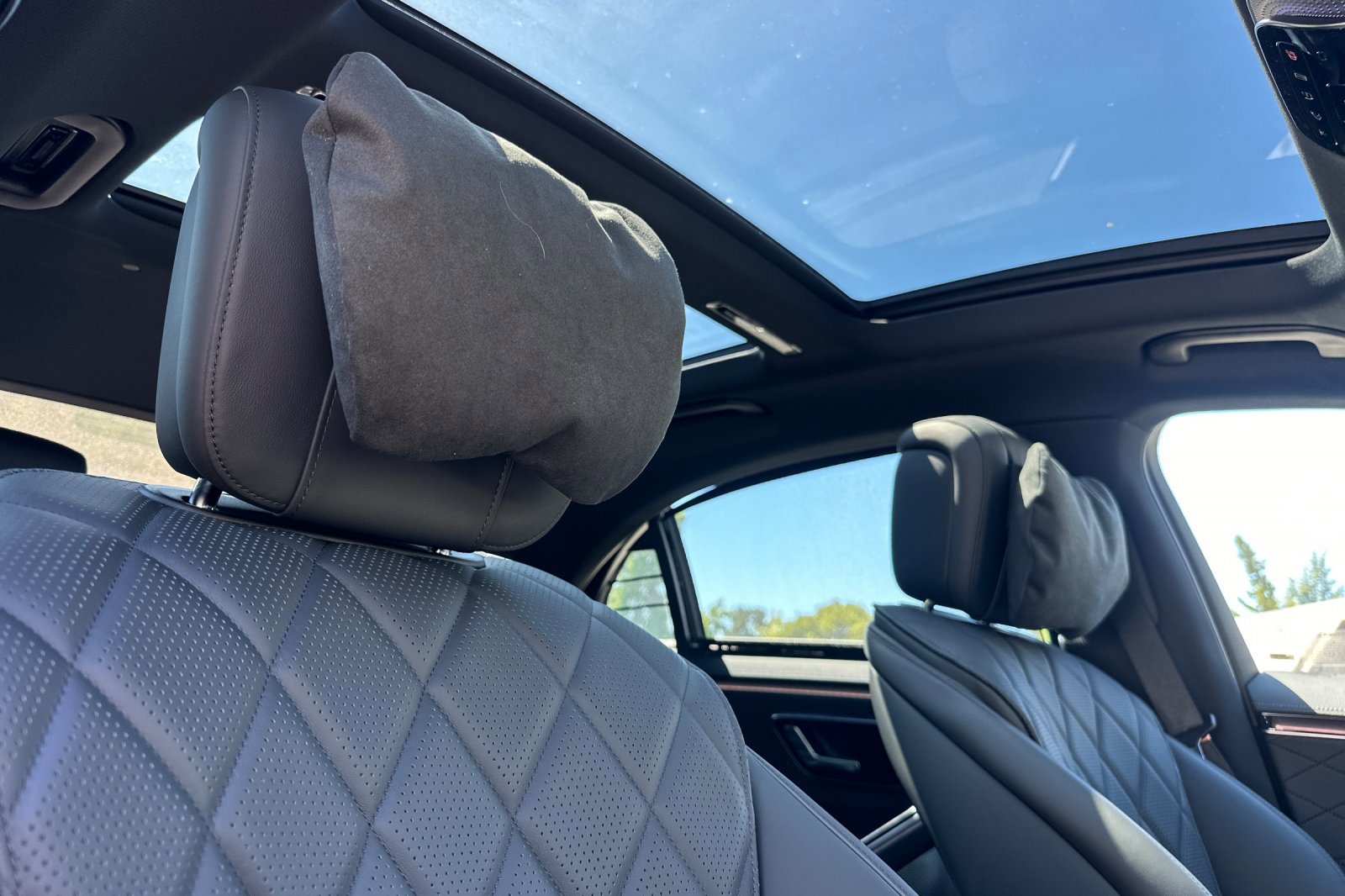 New 2025 Mercedes-Benz S 580e 4MATIC Sedan image 20