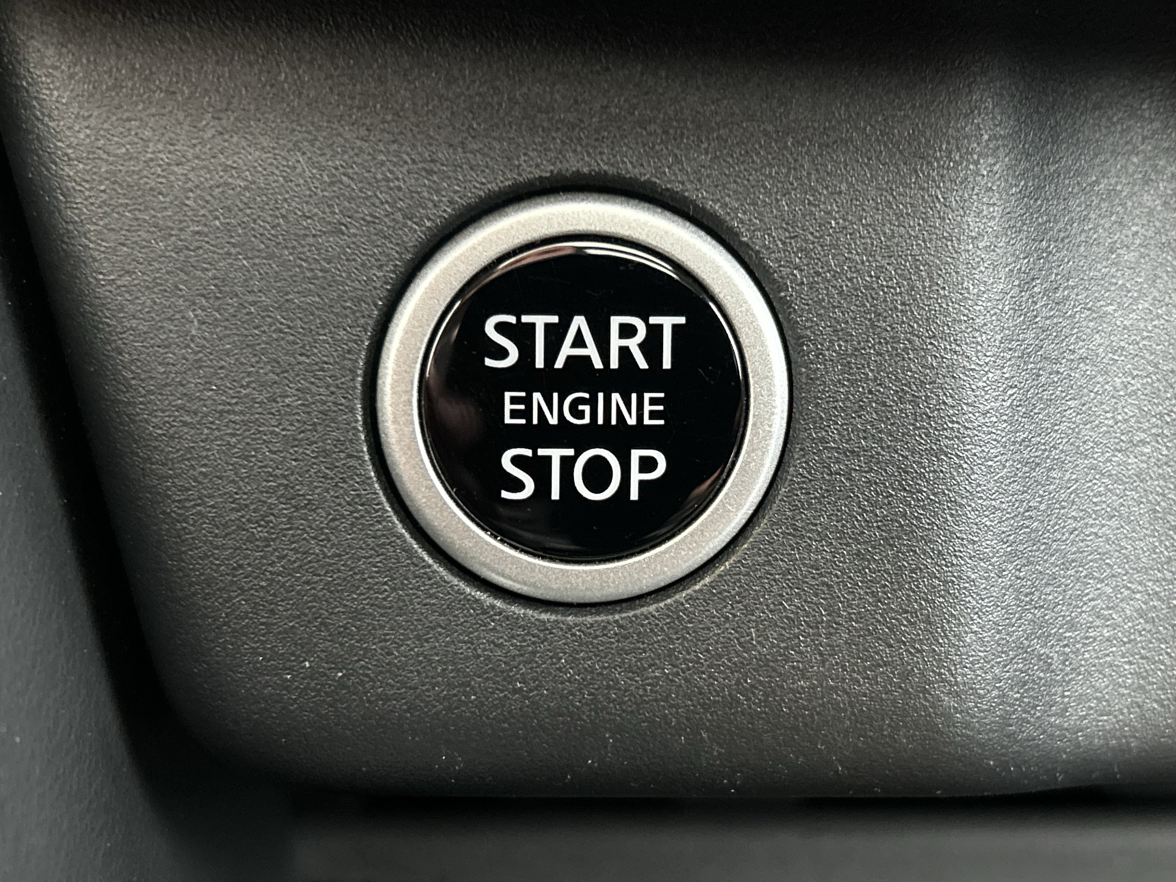 Used 2023 Nissan Rogue SL AWD/4WD image 32