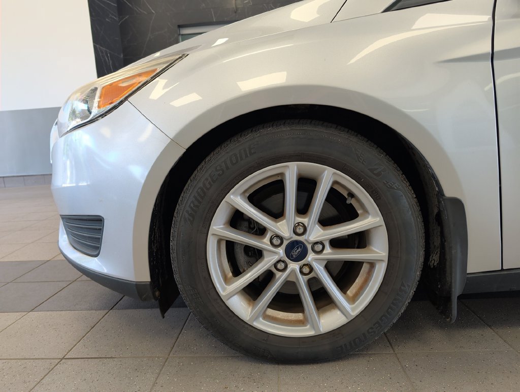 Used 2018 Ford Focus SE FWD image 32