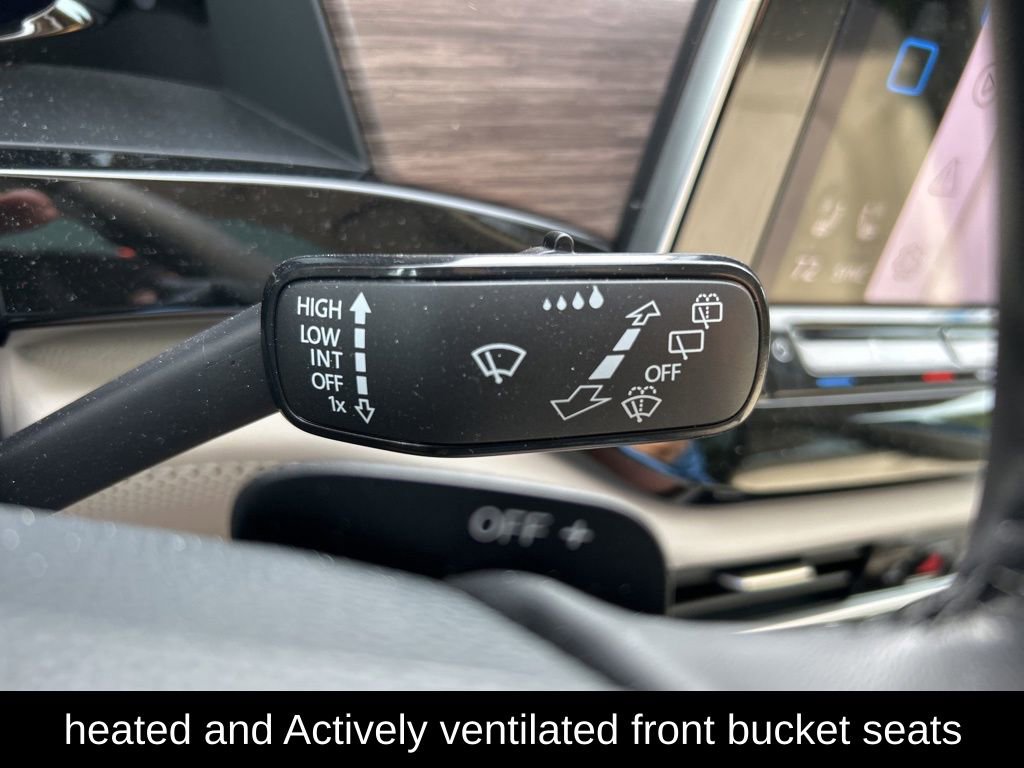 Certified 2025 Volkswagen Atlas SEL Premium R-Line image 30