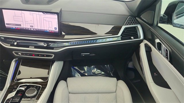 Used 2025 BMW X6 xDrive40i image 38