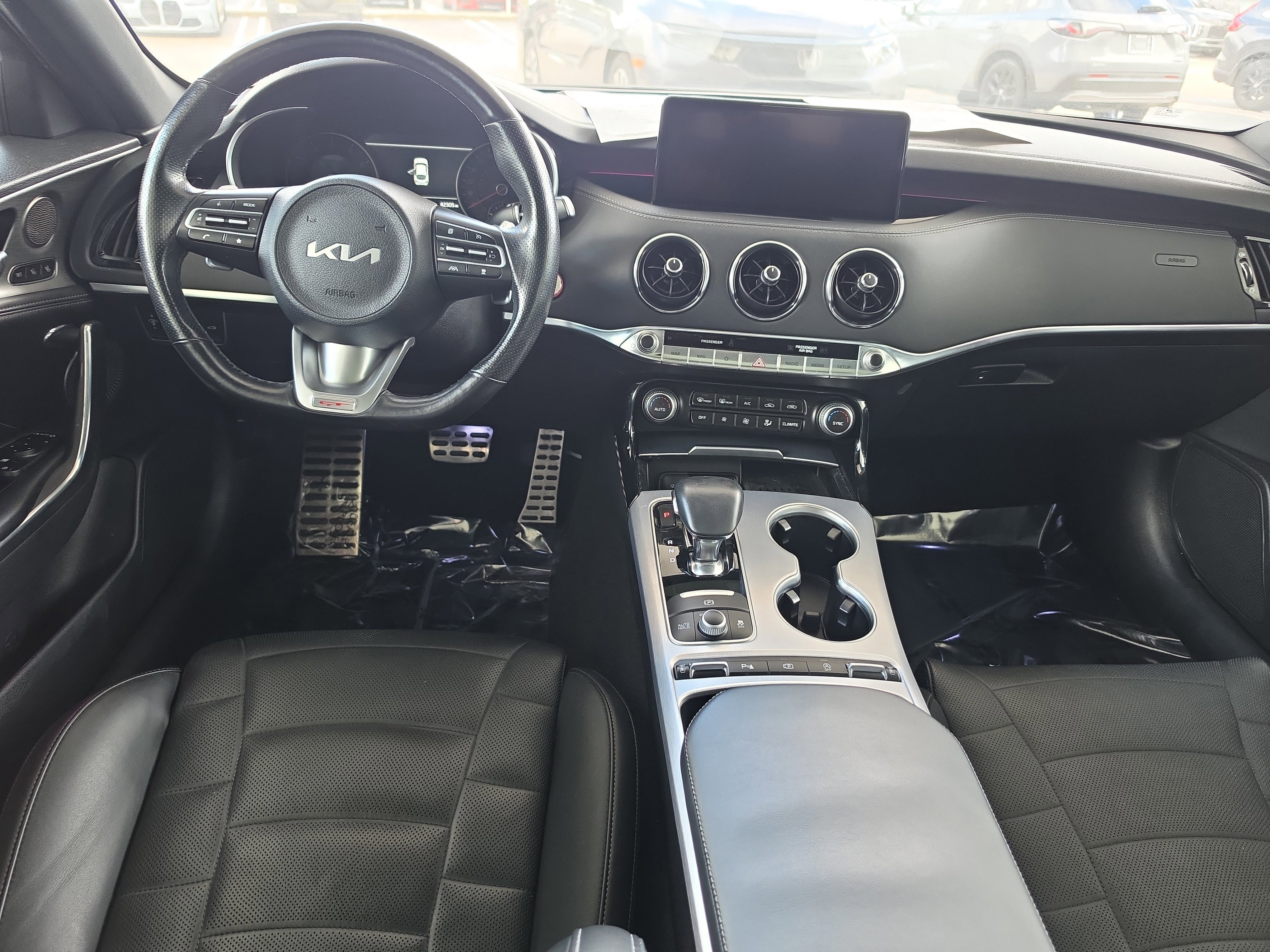 Used 2022 Kia Stinger GT2 image 13