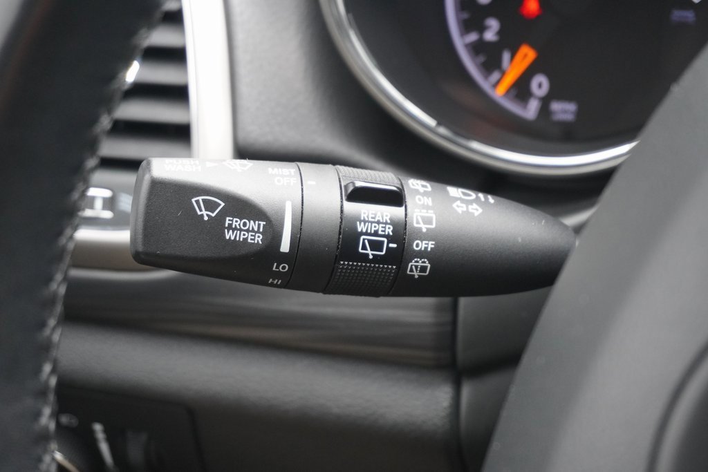 Used 2022 Jeep Grand Cherokee Laredo X image 14