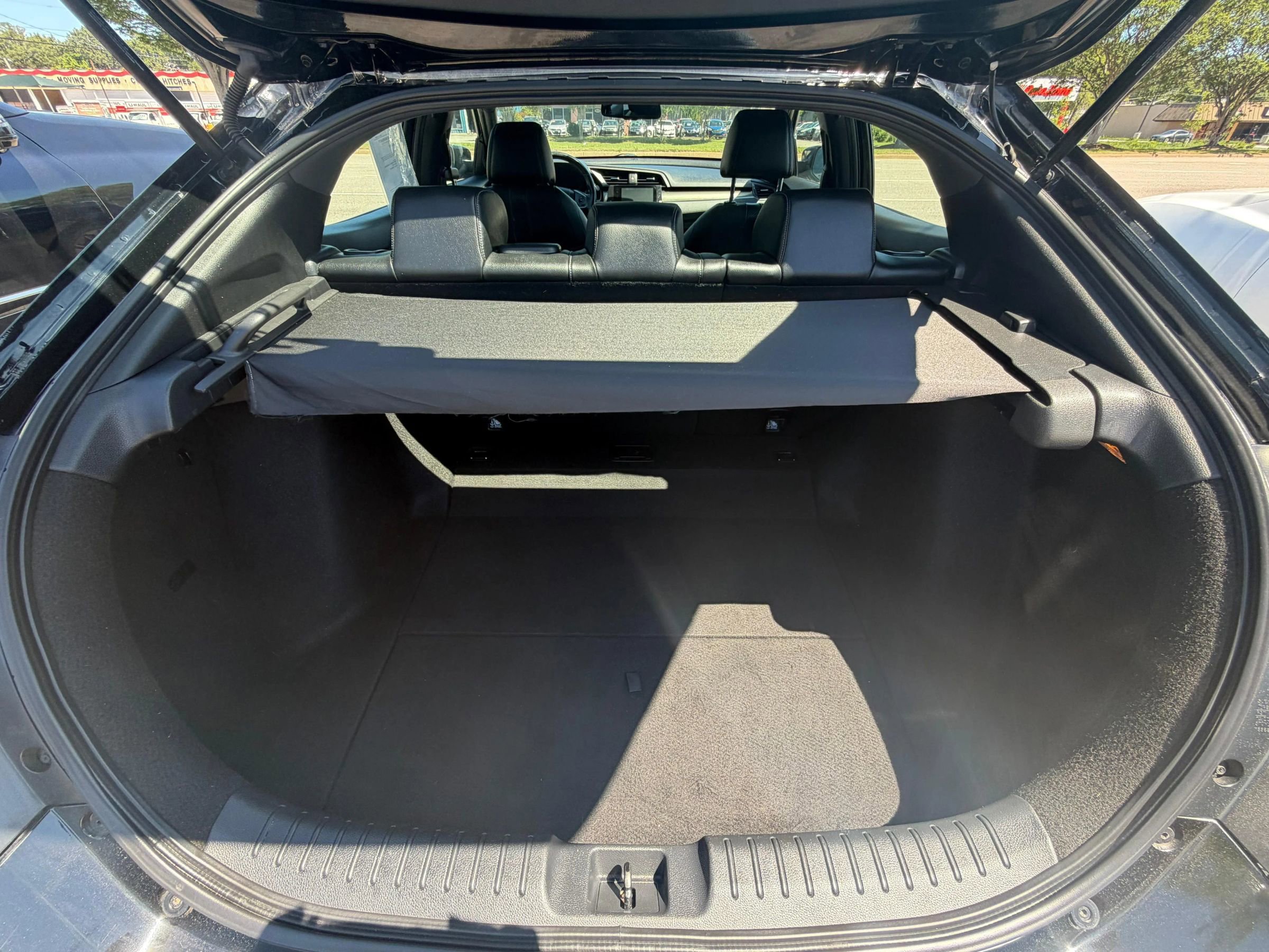 Used 2018 Honda Civic EX-L image 21