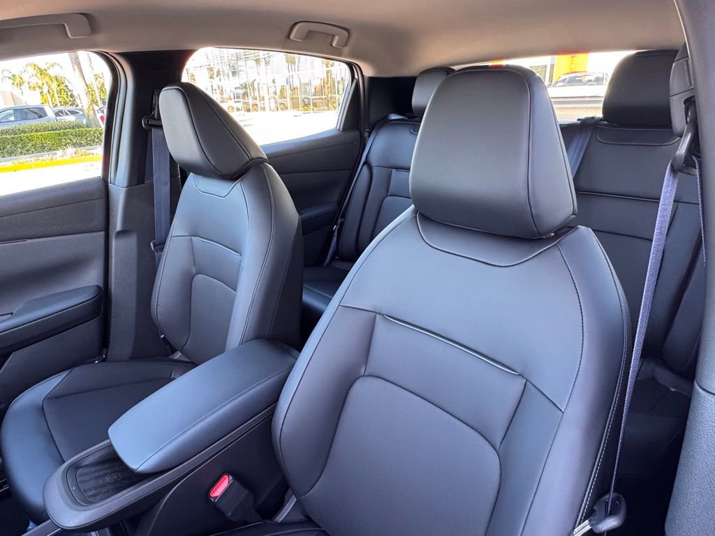 New 2026 Nissan Leaf SV+ image 11