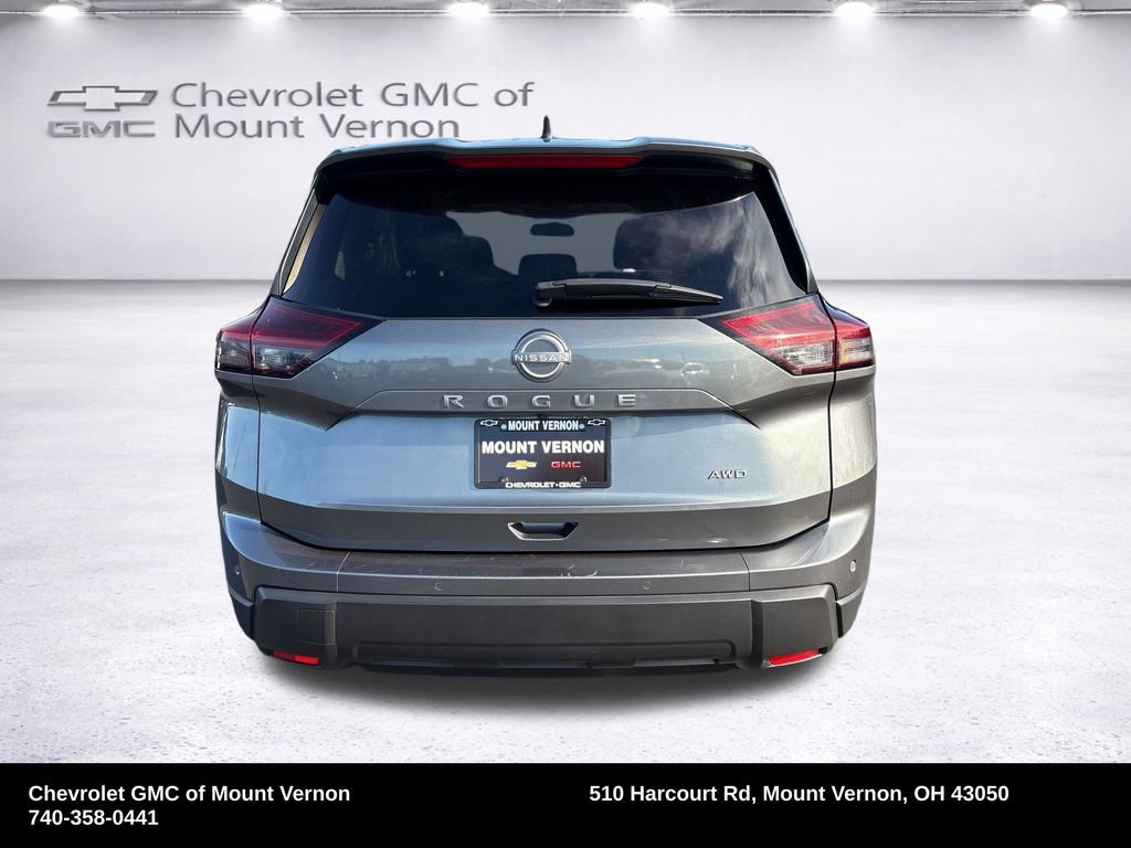 Used 2024 Nissan Rogue S AWD/4WD image 4